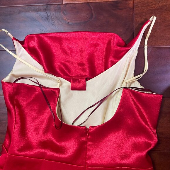 Auc Sies Marjan Farrah Liquid Satin Red dress 4 - Picture 7 of 14